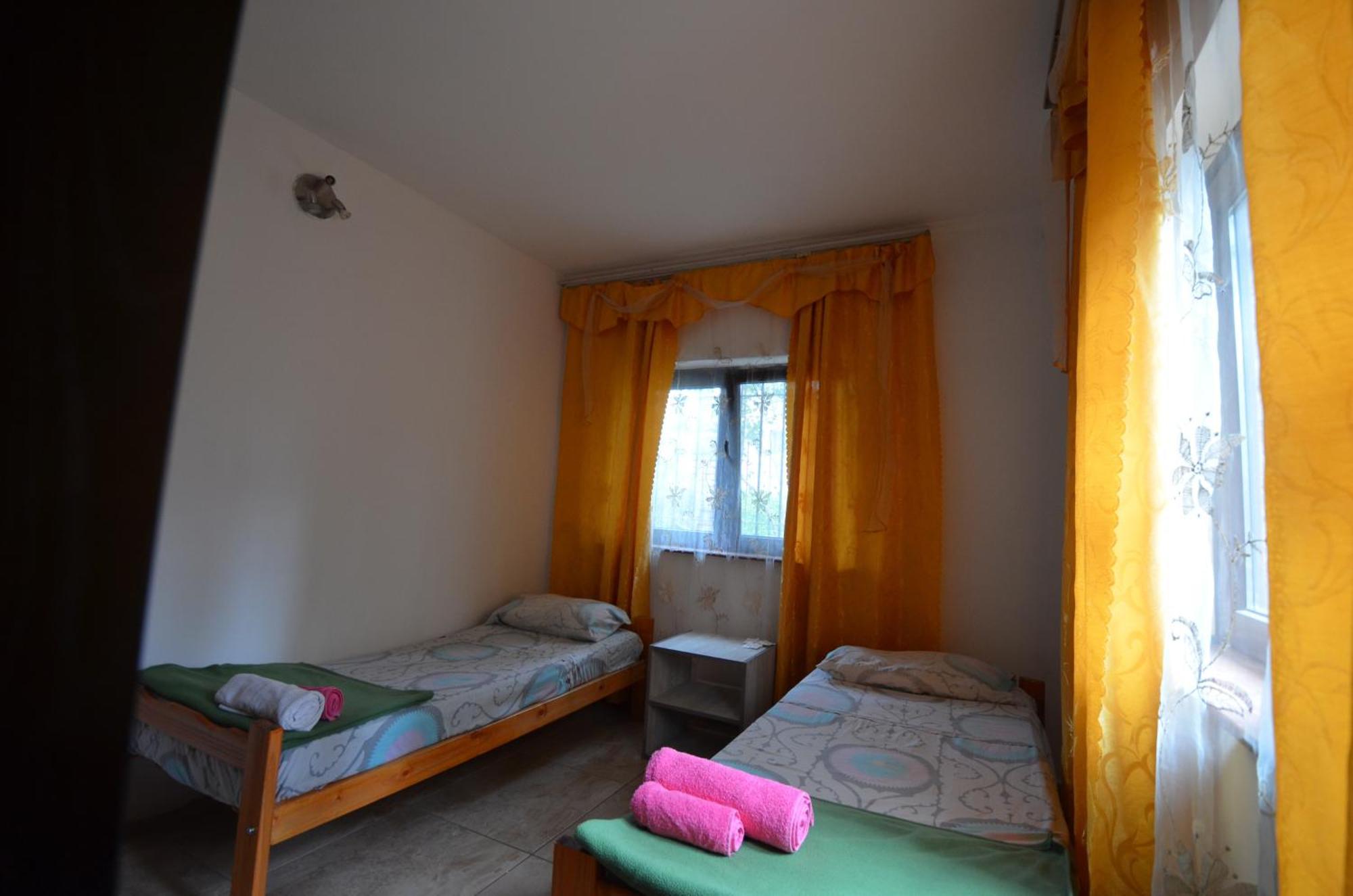 Hostel Casa Marina Argentina De Aeropuerto Ezeiza Chek-In 24 H 10 Minutos De Aeropuerto Monte Grande Zewnętrze zdjęcie