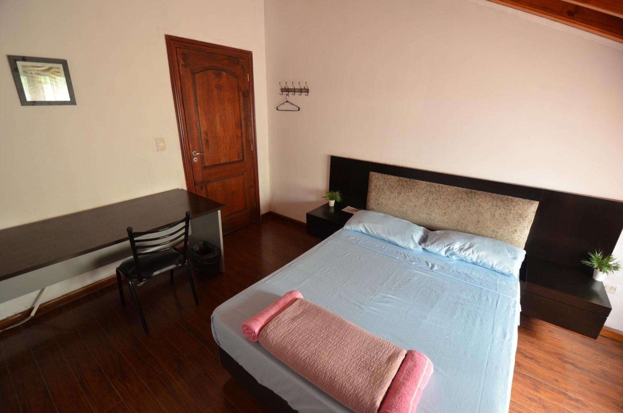 Hostel Casa Marina Argentina De Aeropuerto Ezeiza Chek-In 24 H 10 Minutos De Aeropuerto Monte Grande Zewnętrze zdjęcie